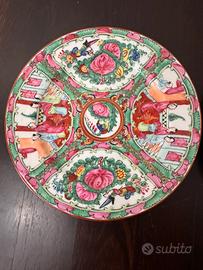 Coppia di Piatti Cinesi “Rose Medallion” Porcellna
