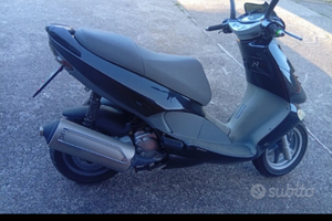 Aprilia Leonardo 250