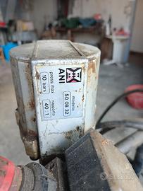ingrassatore pneumatico