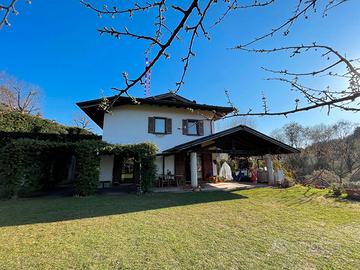 Gazzadina - Appartamento con Grande Giardino