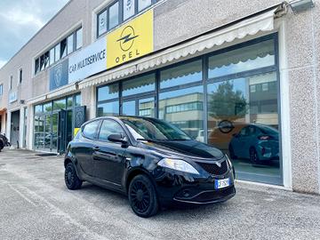 Lancia Ypsilon 1.0 FireFly Hybrid - 2021