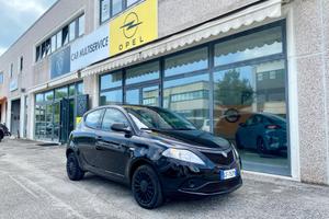 Lancia Ypsilon 1.0 FireFly Hybrid - 2021