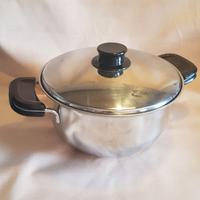 Pentola in acciaio inox con coperchio, Vev Viganò