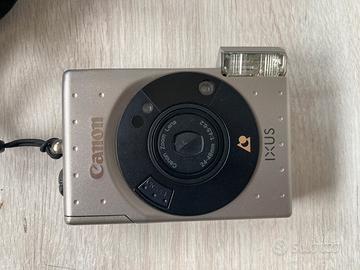 Canon ixus macchia fotografica anni 90