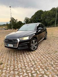 AUDI Q5 S-LINE