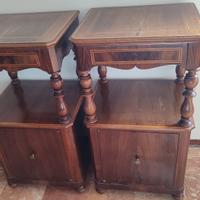 Coppia antichi comodini