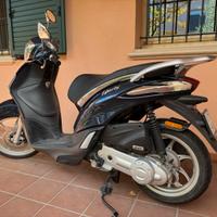 Motociclo Piaggio liberty 50
