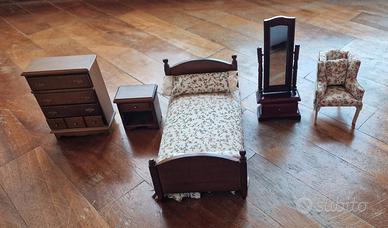 Mobili in miniatura casa delle bambole collezione