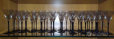 Set 36 bicchieri di cristallo con gambo nero