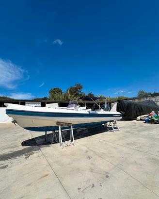 Joker Boat clubman 24 braket YAMAHA 250 V6 2015