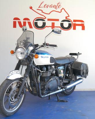 Triumph Bonneville 800