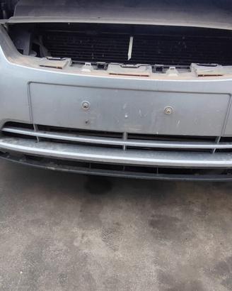 FORD FOCUS SW 2006 PARAURTI ANTERIORE