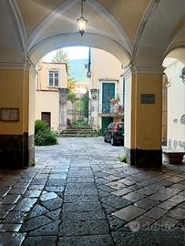 Appartamento /o Studio"STORICO"del 1753 "BORBONICO