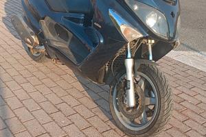 Piaggo XEvo 400 TAGLIANDATO