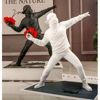 Statuetta in Resina - Flower Thrower ( Banksy )