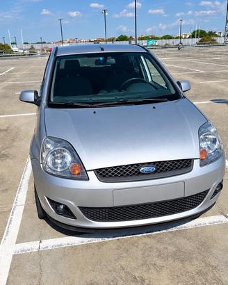 Ford Fiesta 1,4 tdci diesel- anno 2007 -euro1200