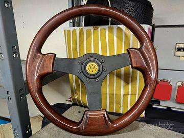 volante Volkswagen d'epoca in legno a 3 razze