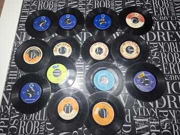 Lotto di 14 vinili 45 giri per bambini (anni 70)