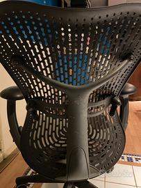 Herman Miller Mirra