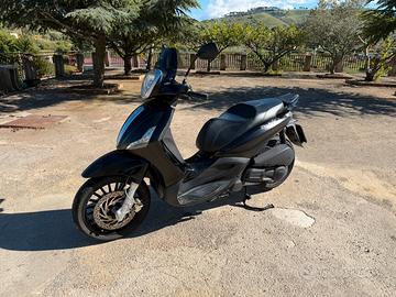 Piaggio Beverly 300 ie