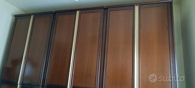 Armadio in legno 