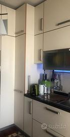 Cucina  modulabile  3 mt lineari + 60 cm colonna