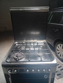 fornello a gas a 5 fuochi  stop gas di sicurezza 