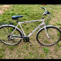 Bicicletta city bike 28