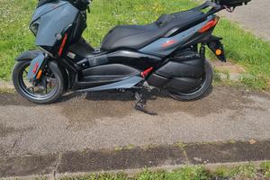 yamaha xmax tech max 300
