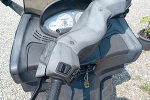 piaggio x8. cc 150 leggere attentamente 