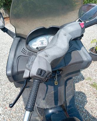 piaggio x8. cc 150 leggere attentamente 