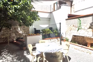 ARREDATO - 2 vani + cucina e spazio esterno -