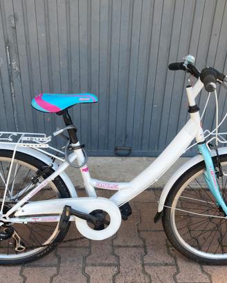 Bicicletta ragazzina