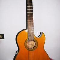 Chitarra Classica Elettrificata