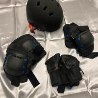 Set decathlon Oxelo protezioni e casco