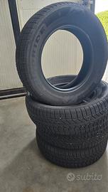Gomme Invernali Goodride 215/70 R15 98H - Zuper Sn