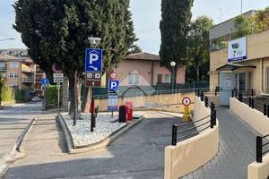 BOX A DESENZANO DEL GARDA