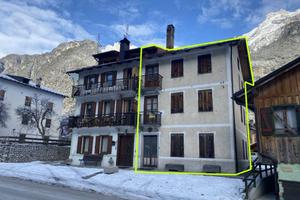 Villetta a schiera di 174 m² con più di 5 locali a