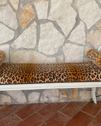 Panca in legno e tessuto