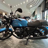 Moto Guzzi V7 IV STONE