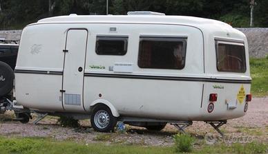 Roulotte Lander 474 Restaurata