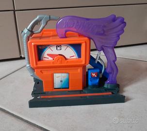 stazione pompa benzina Hot wheels 