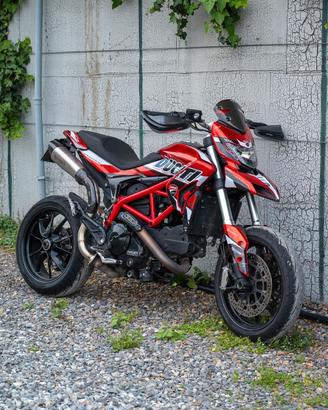 DUCATI HYPERMOTARD 821