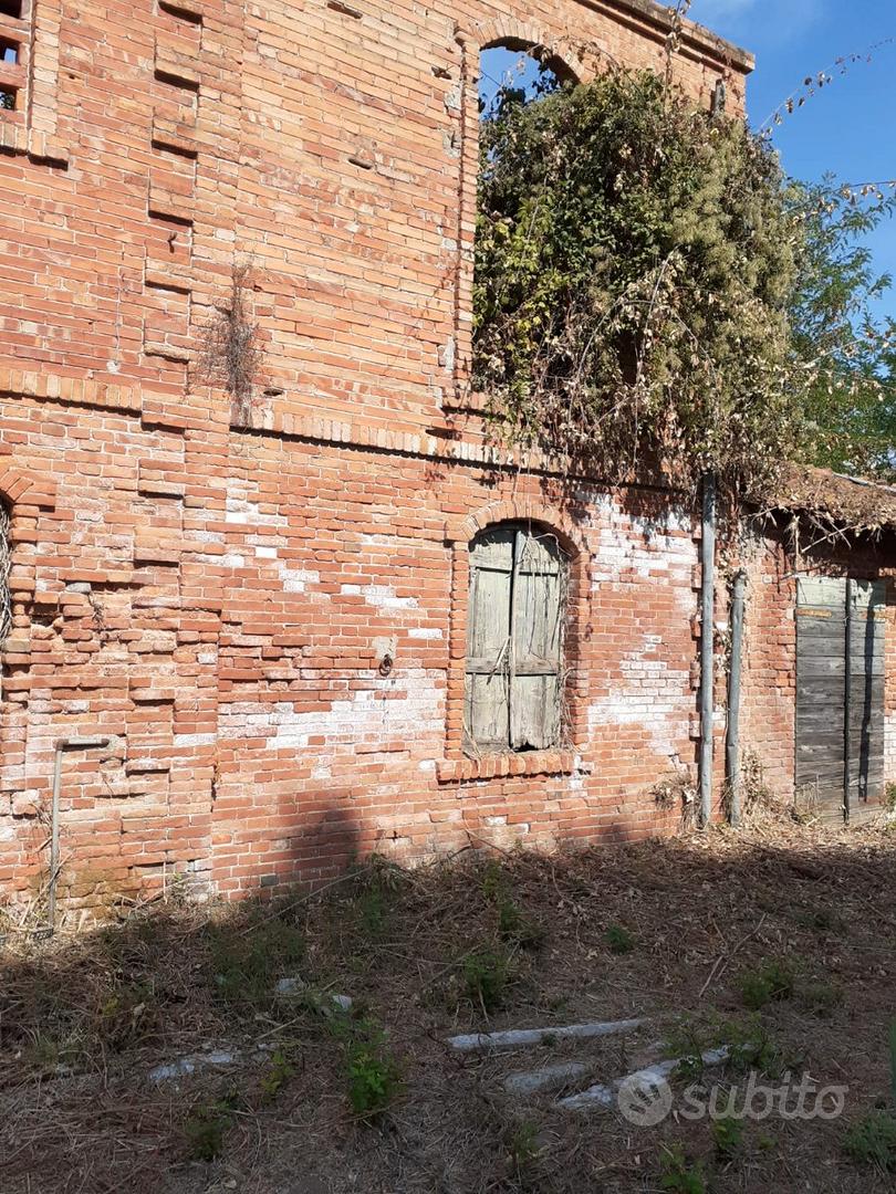 Casale Storico con 2,7 Ettari di terreno - Vista 5