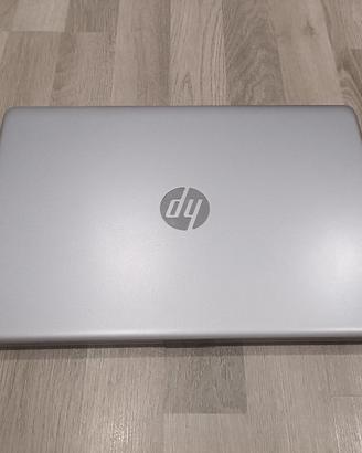 HP 255 G8 Notebook Ryzen 3 8GB RAM