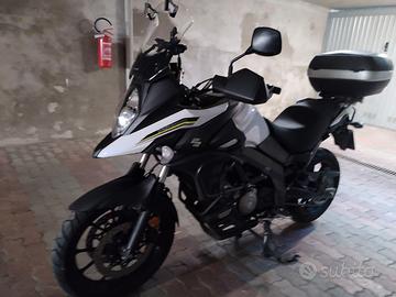 MOTO SUZUKI VSTROM  650