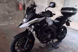 MOTO SUZUKI VSTROM  650