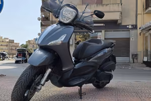 Piaggio Beverly 350