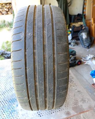 Gomme 215 45 17