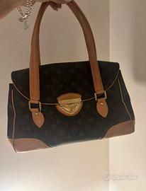 Borsa e portafoglio Vuitton